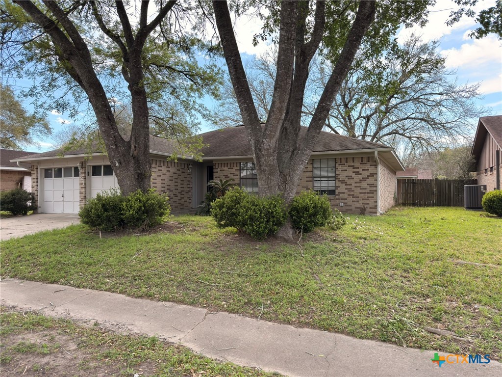 121 Byron Lane