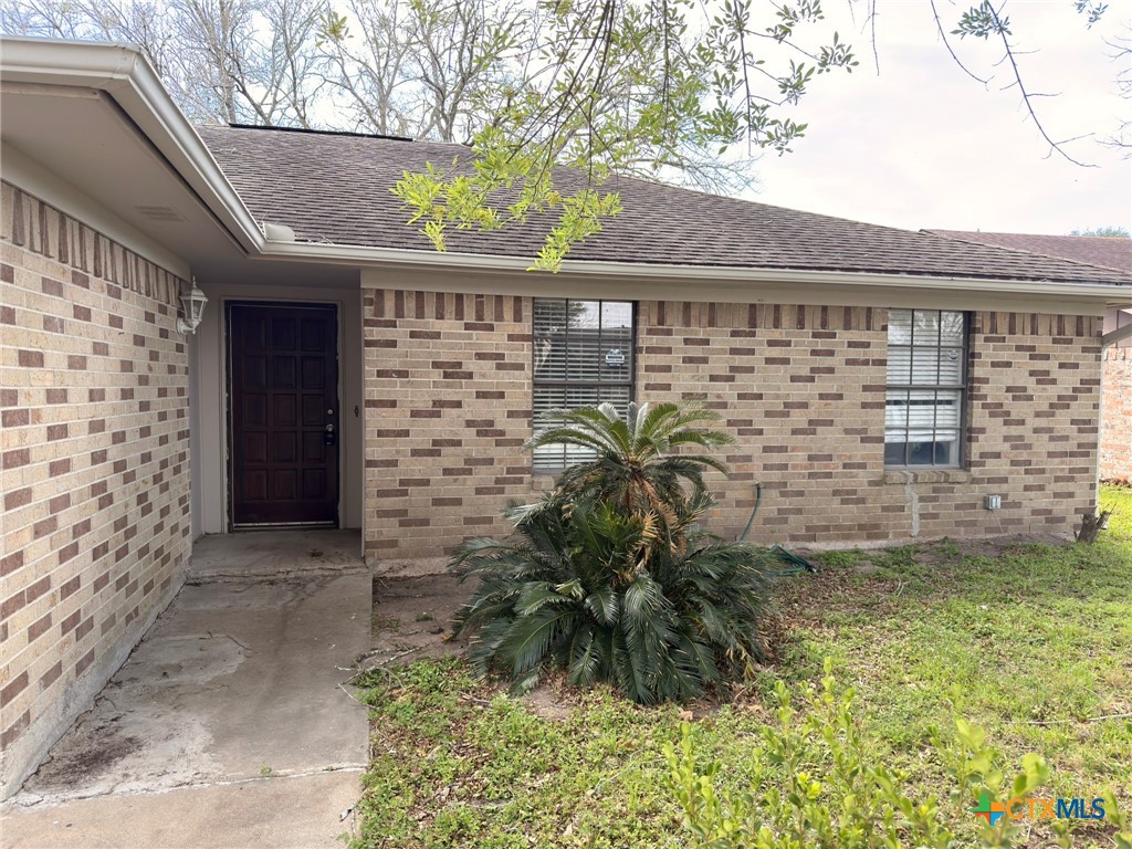 121 Byron Lane