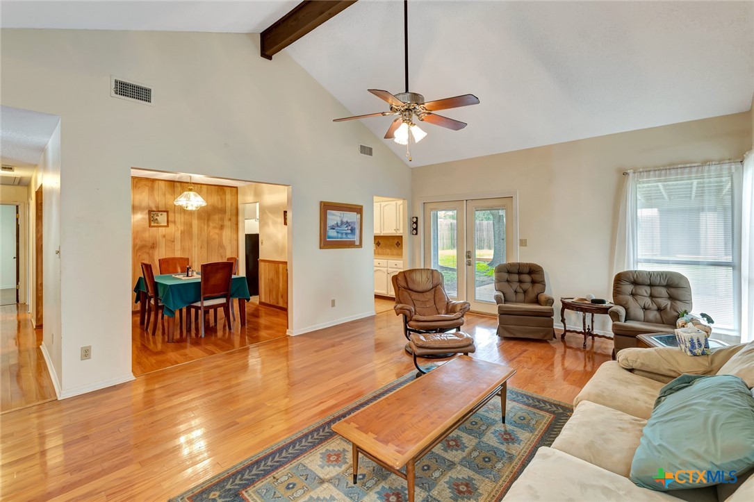 109 Nantucket Avenue