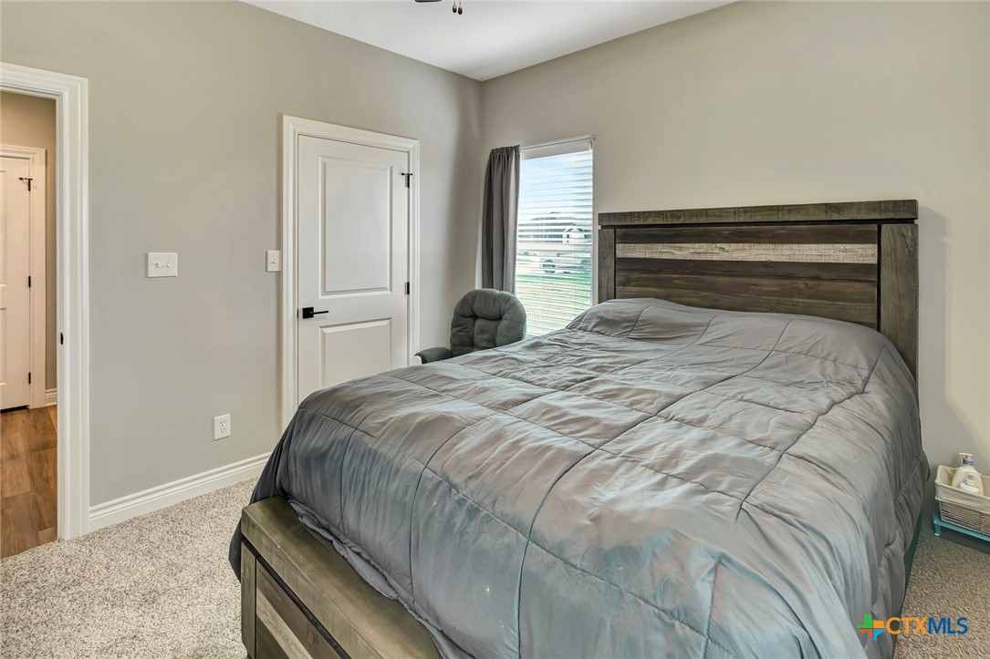 220 Whitetail Lane