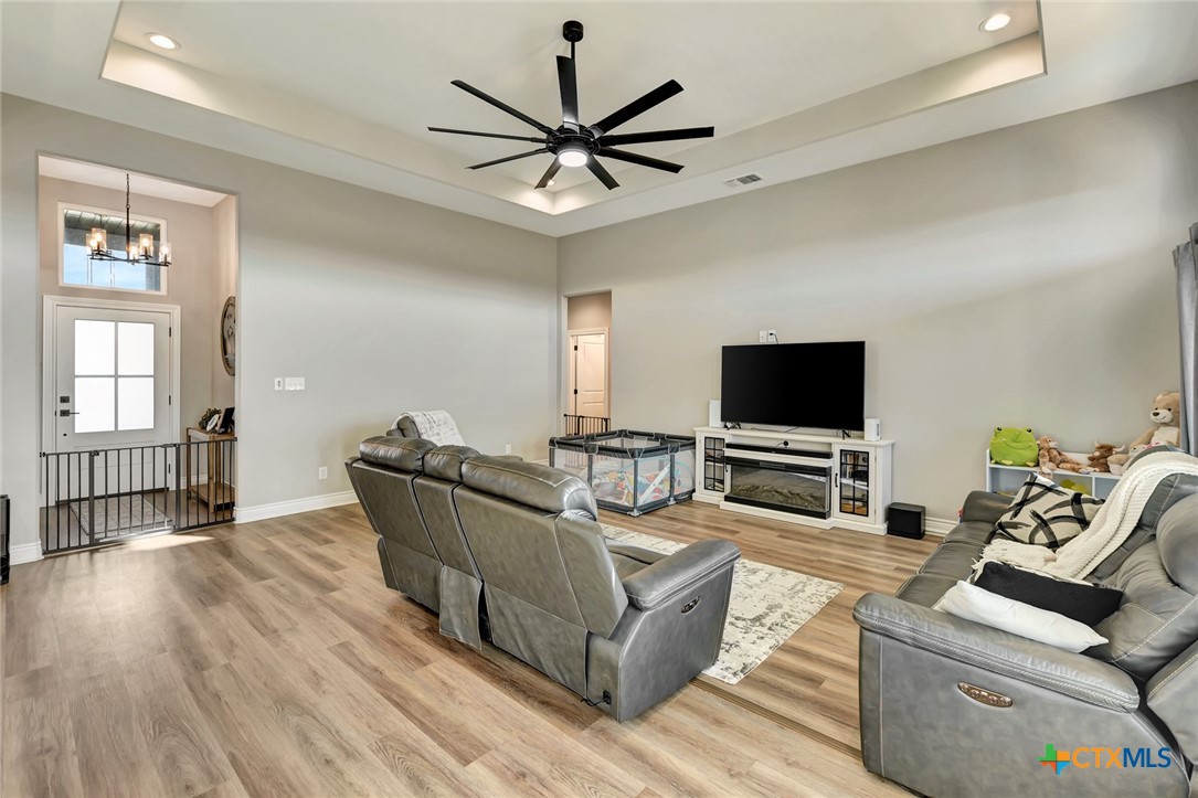 220 Whitetail Lane