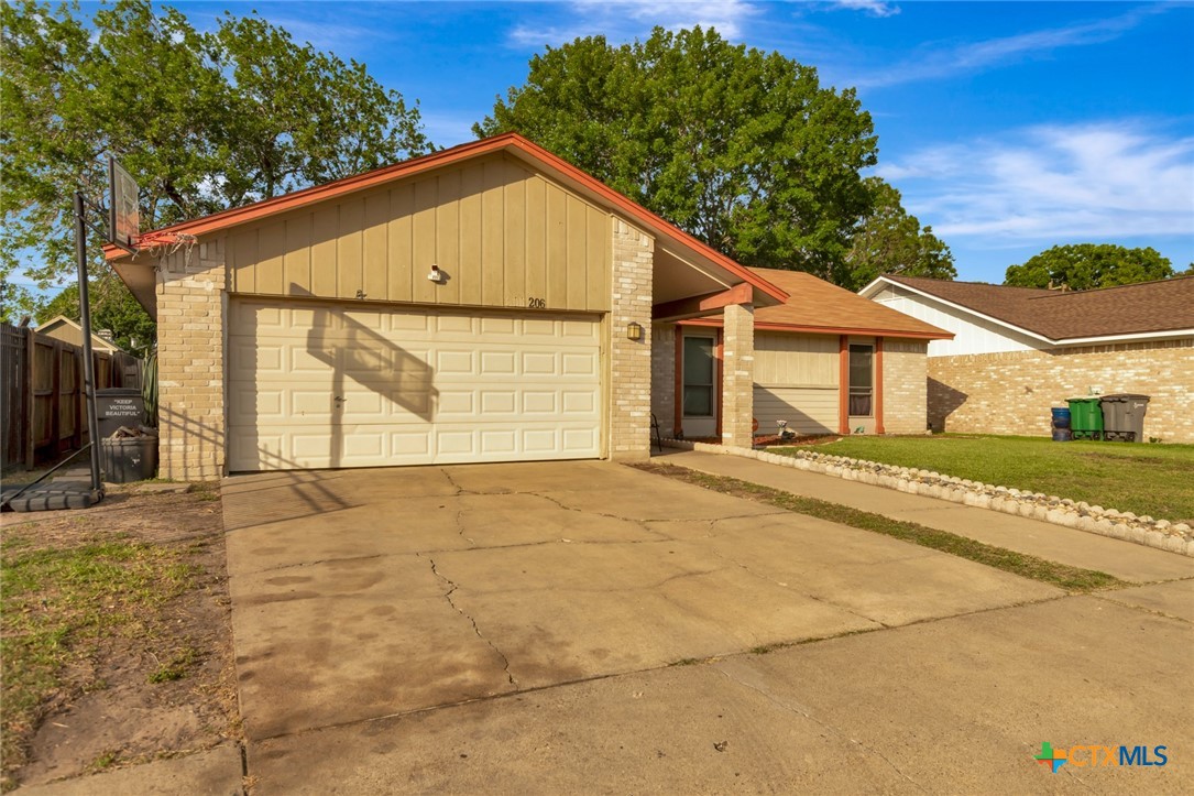 206 Fleetwood Drive