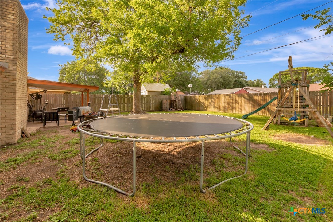206 Fleetwood Drive