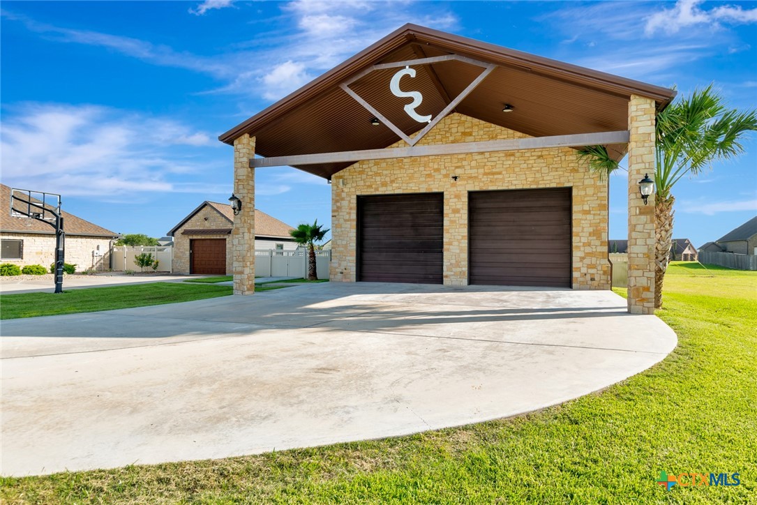 121 Spring Ridge