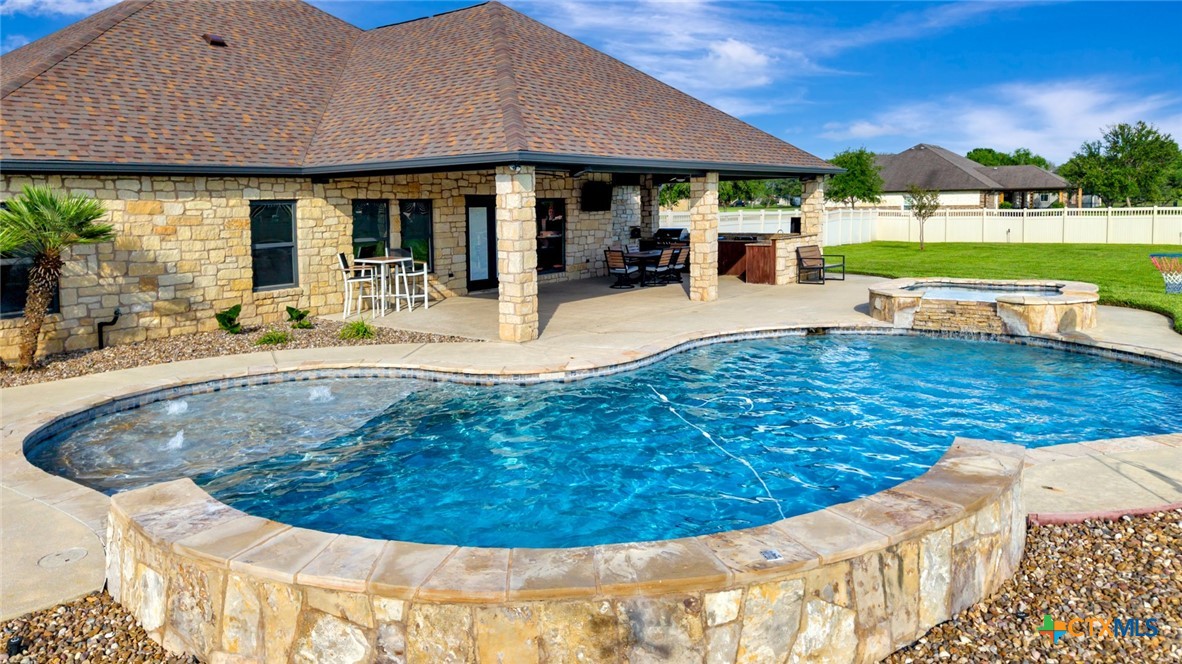 121 Spring Ridge