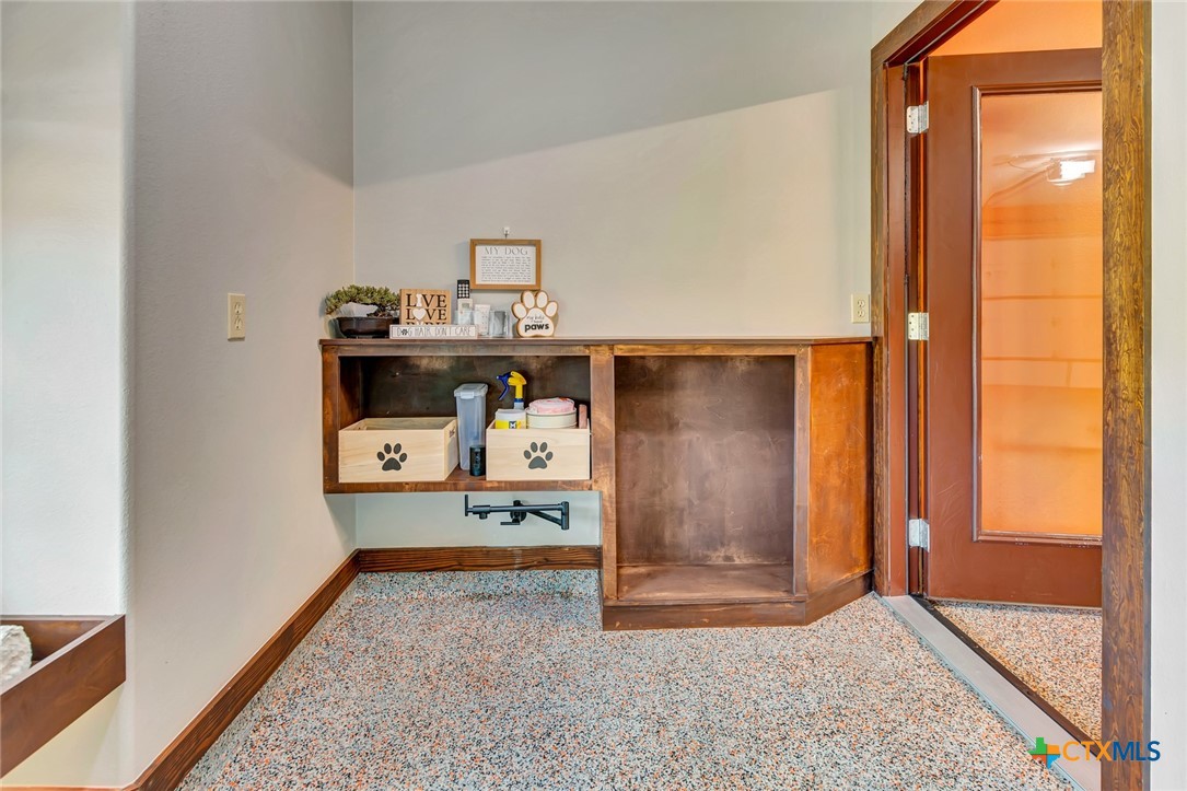 121 Spring Ridge