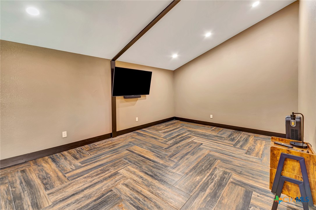 121 Spring Ridge