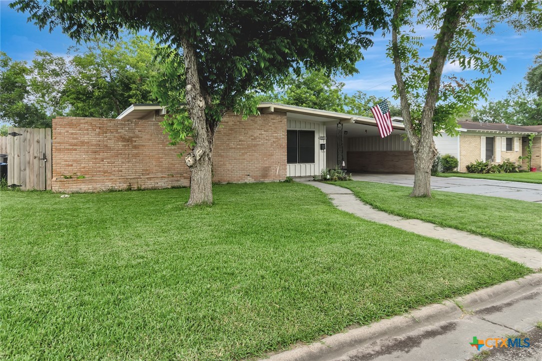2301 E Walnut Ave