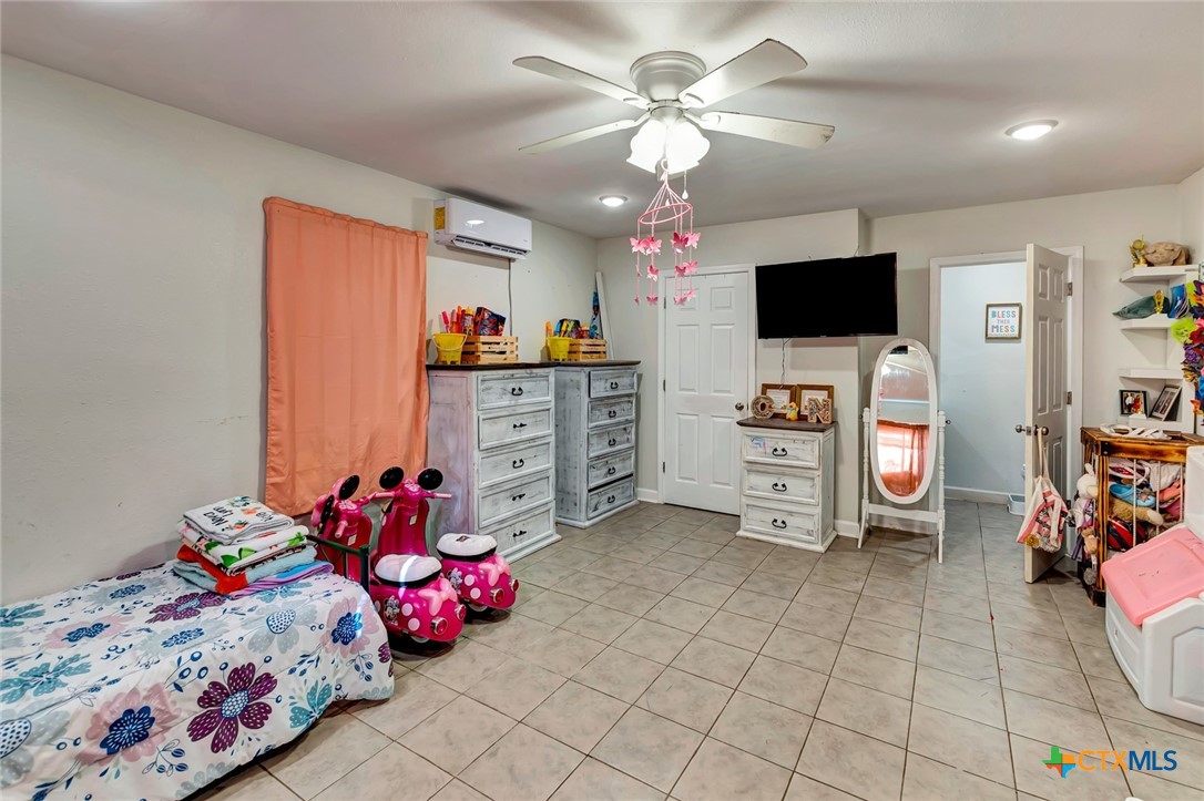 1518 Bonham Dr.