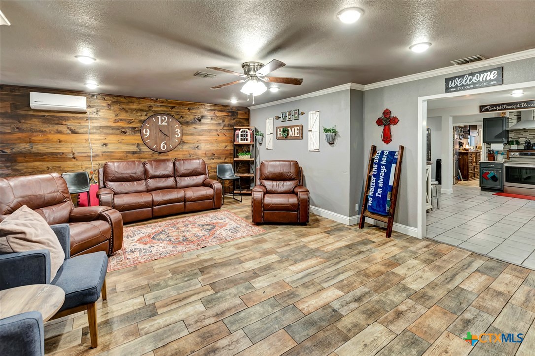 1518 Bonham Dr.