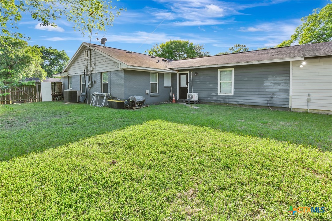 1518 Bonham Dr.