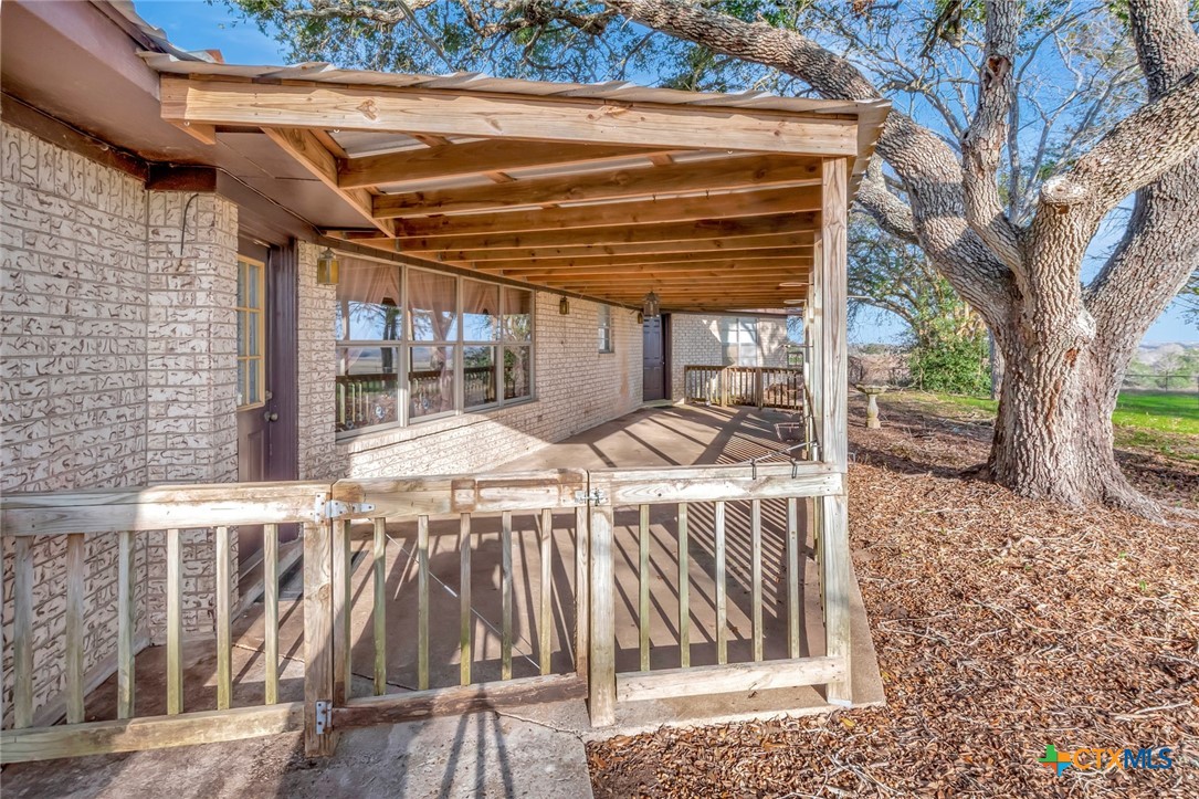 10957 N US Highway 77