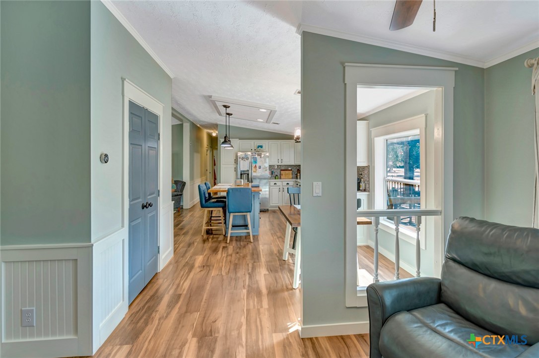 1079 Private Road 1051