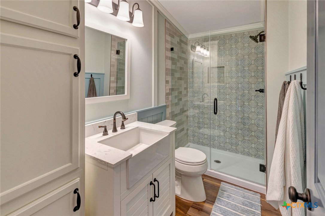 1079 Private Road 1051