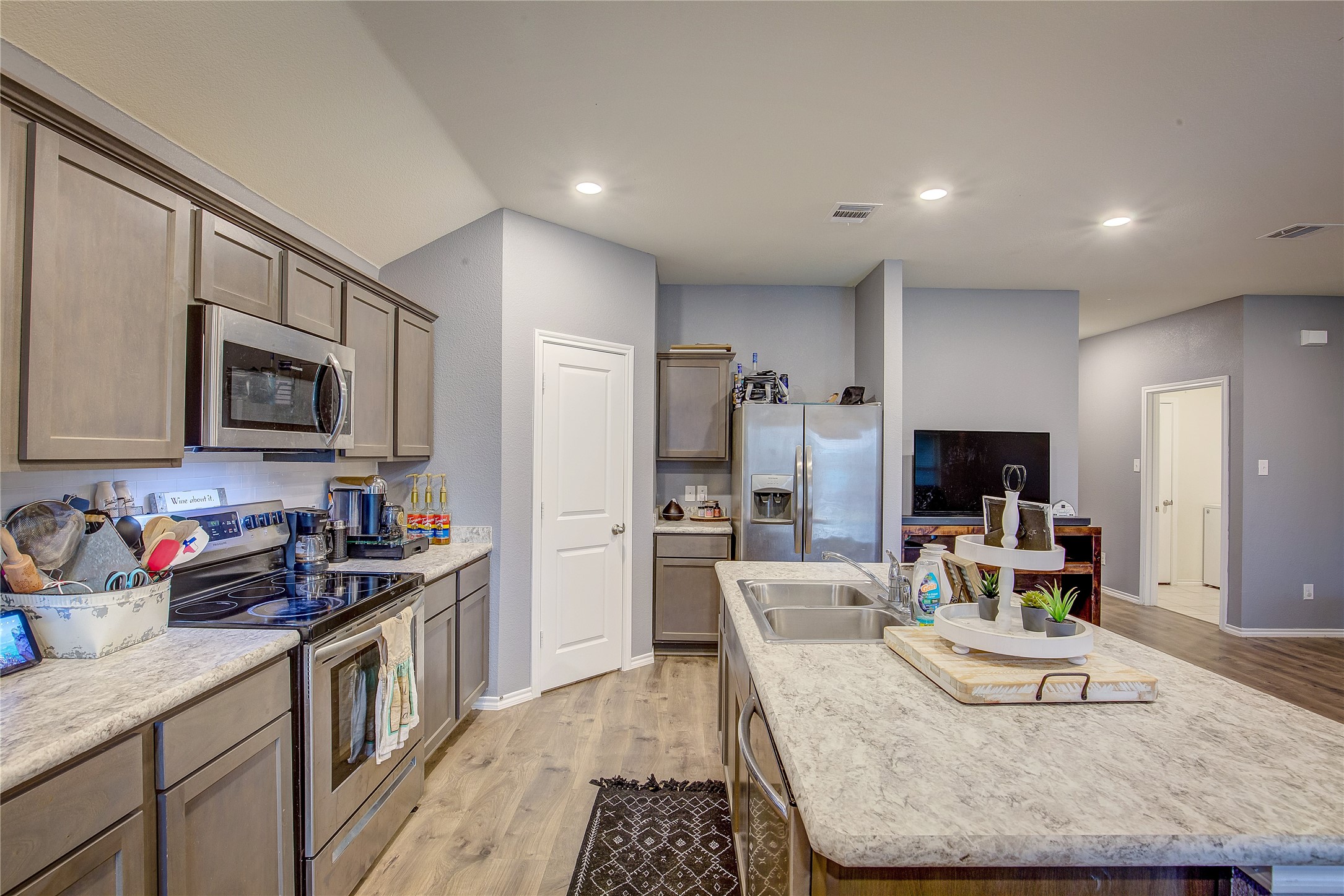 2124 Tulipwood Drive