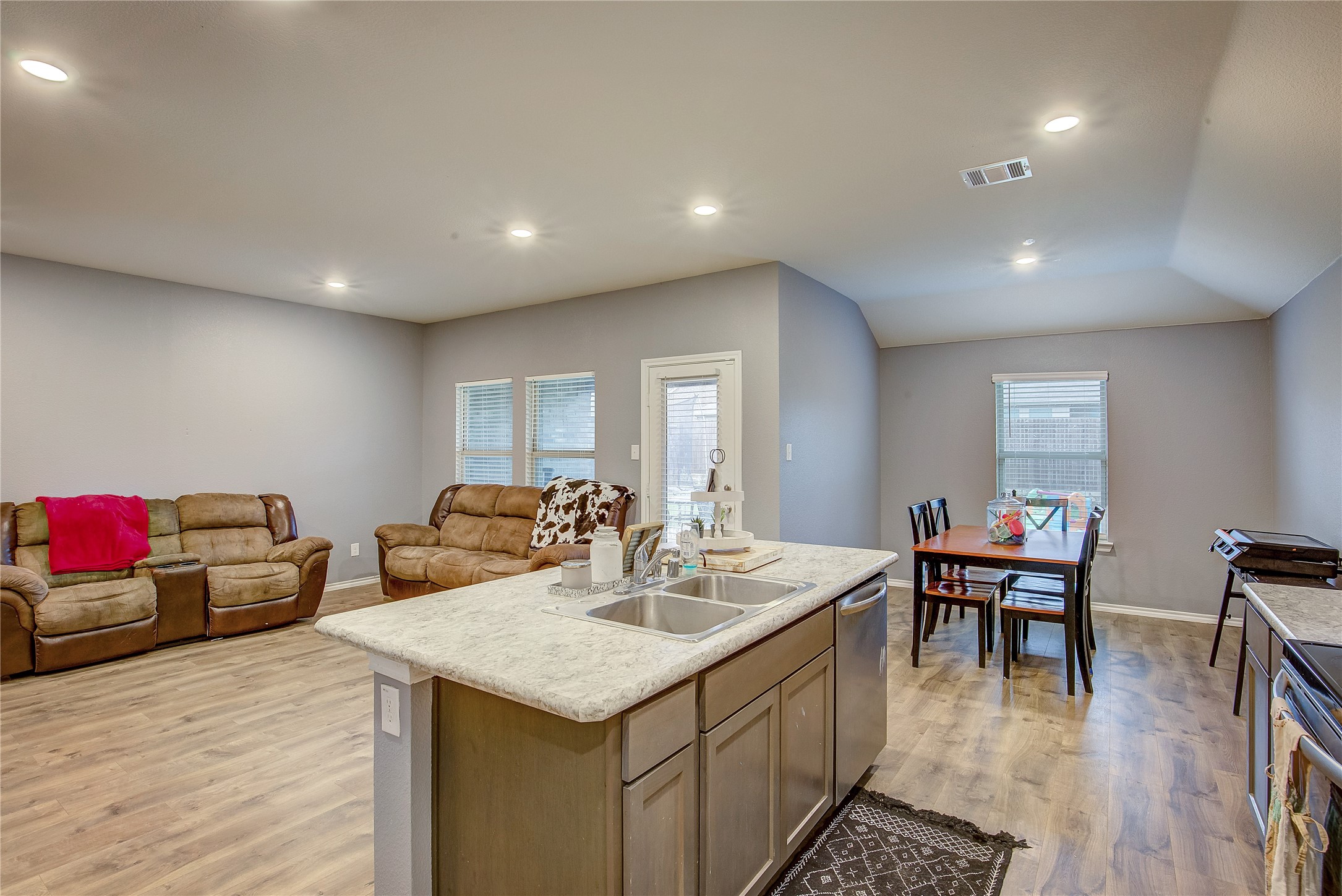 2124 Tulipwood Drive