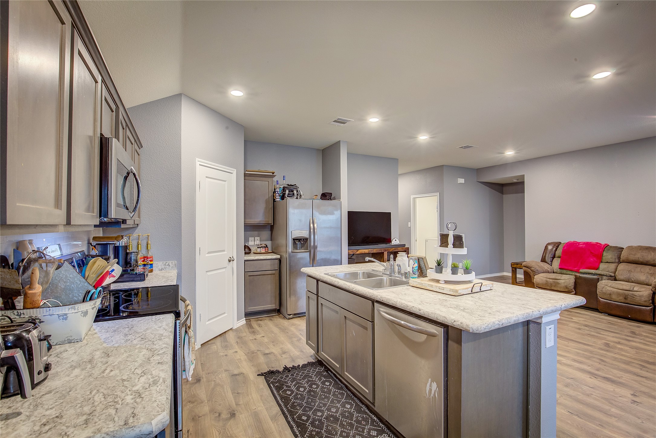 2124 Tulipwood Drive