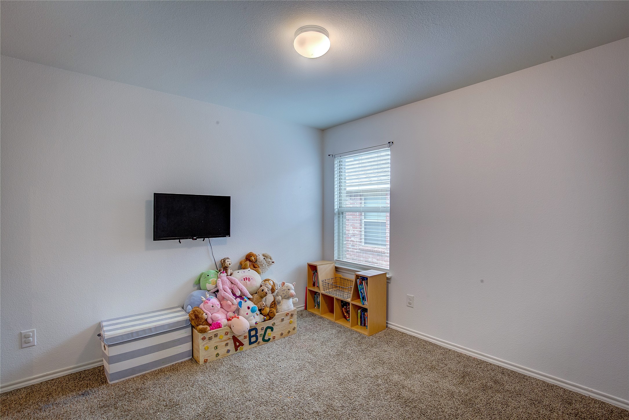 2124 Tulipwood Drive