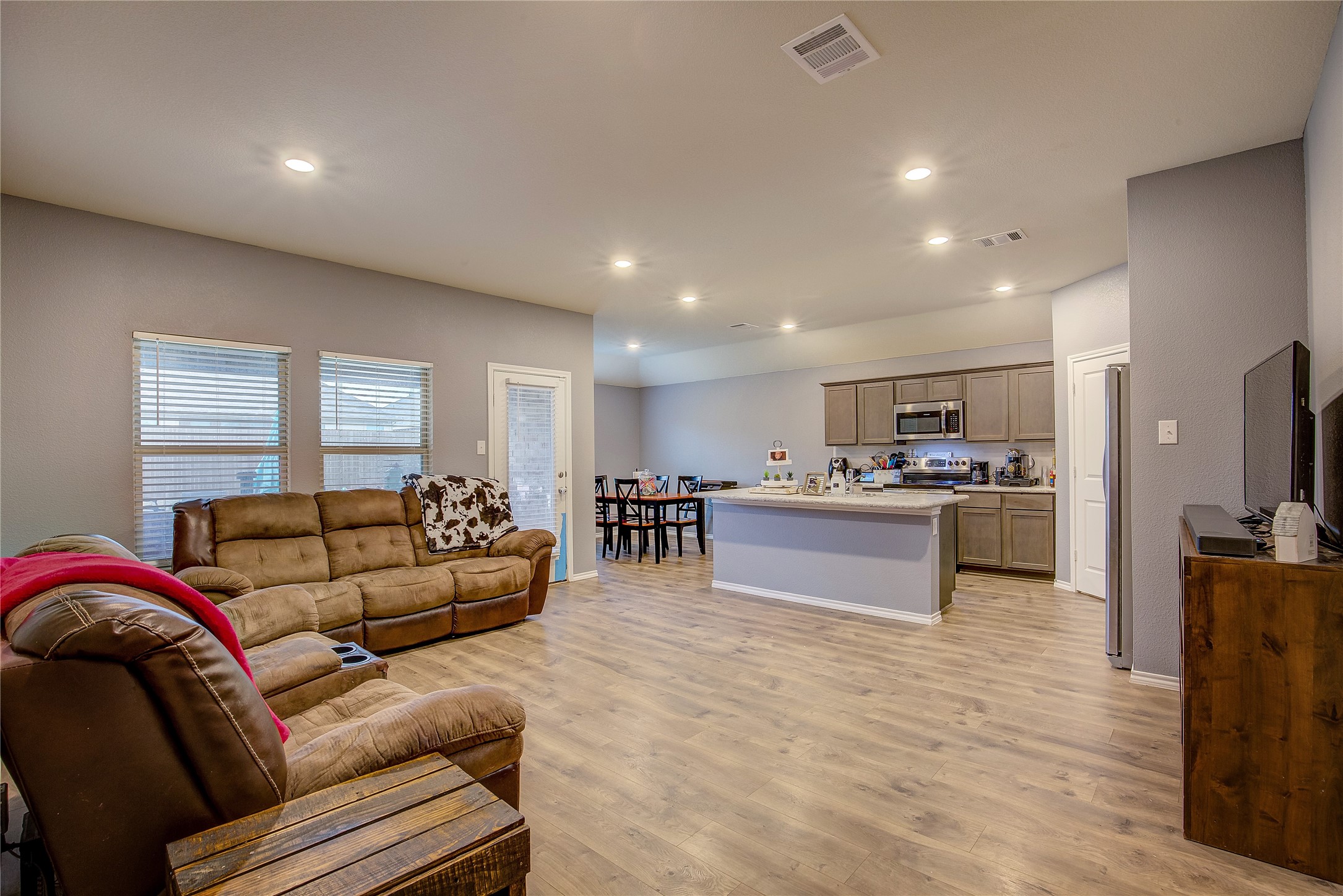 2124 Tulipwood Drive