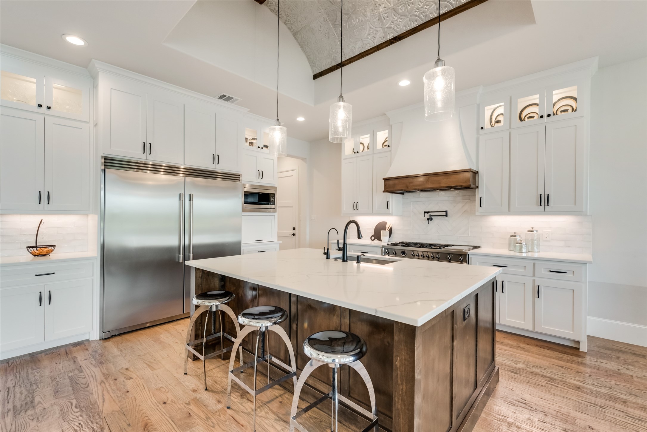 1108 Glen Abbey Court