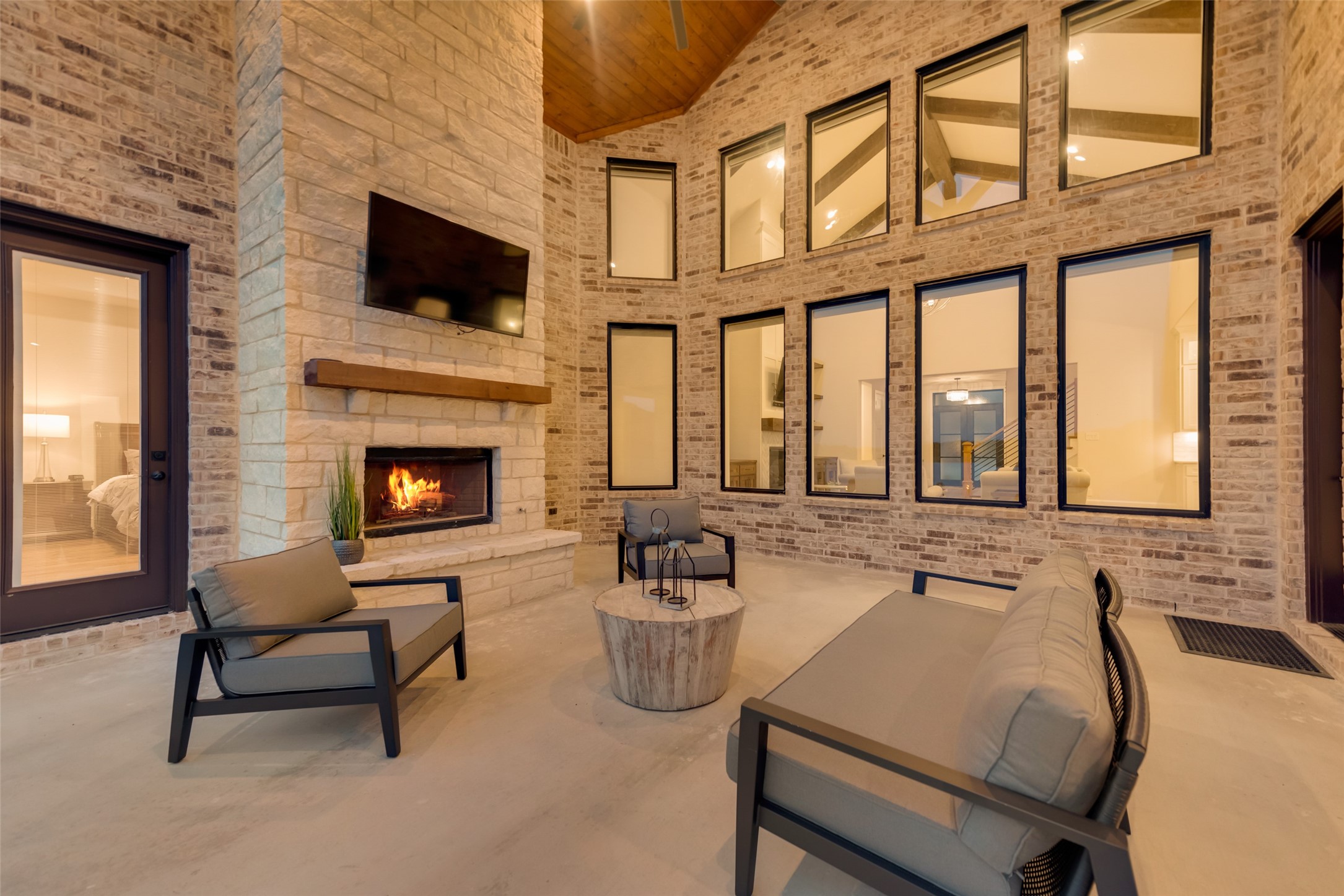 1108 Glen Abbey Court