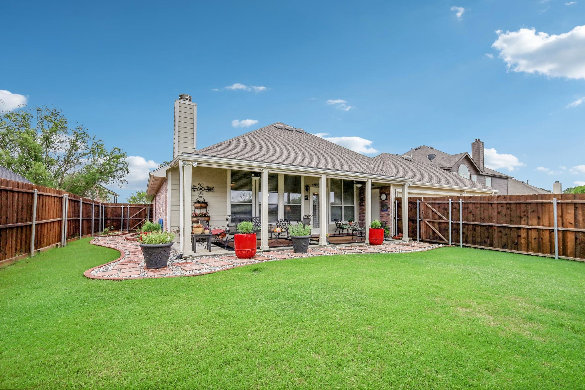 324 Williamsburg Drive