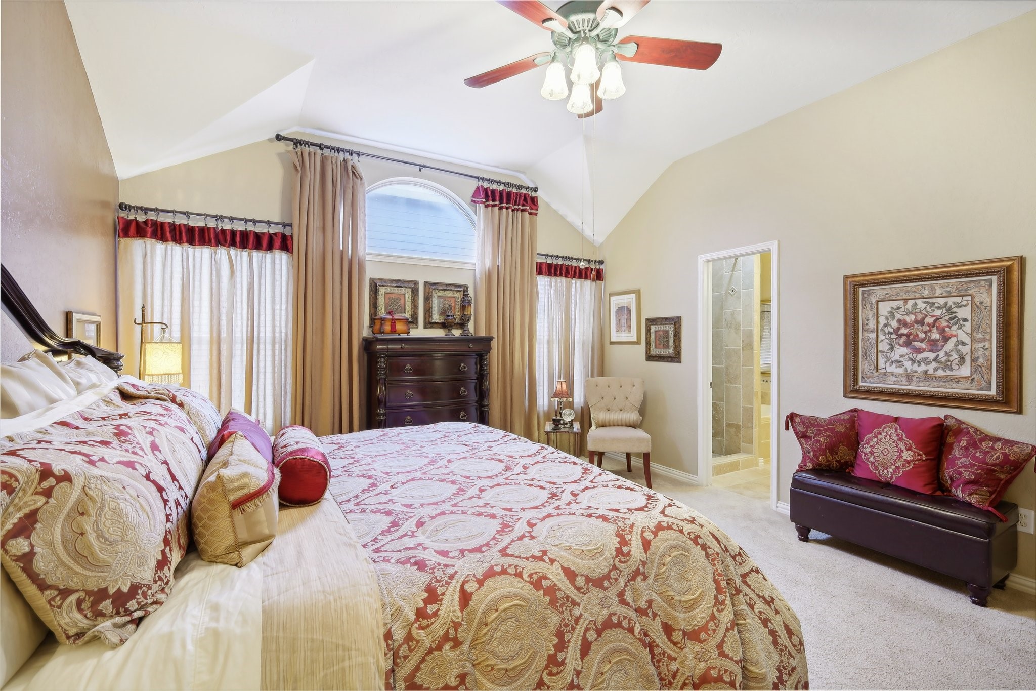 324 Williamsburg Drive