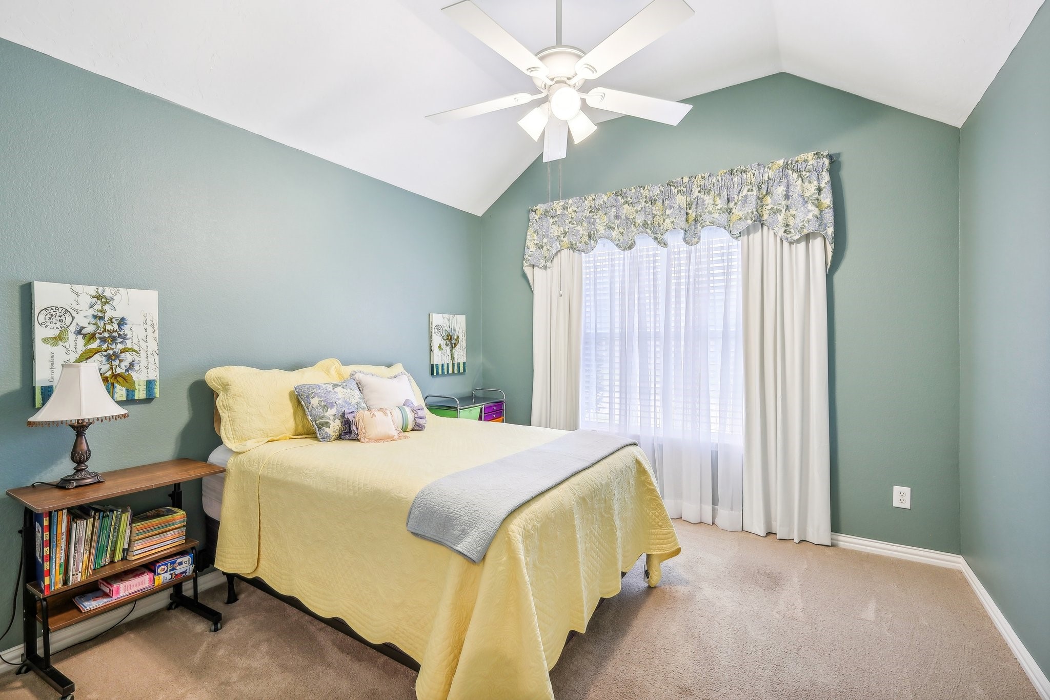 324 Williamsburg Drive