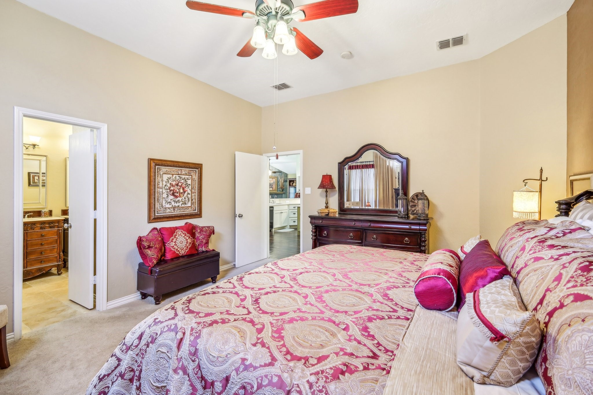 324 Williamsburg Drive