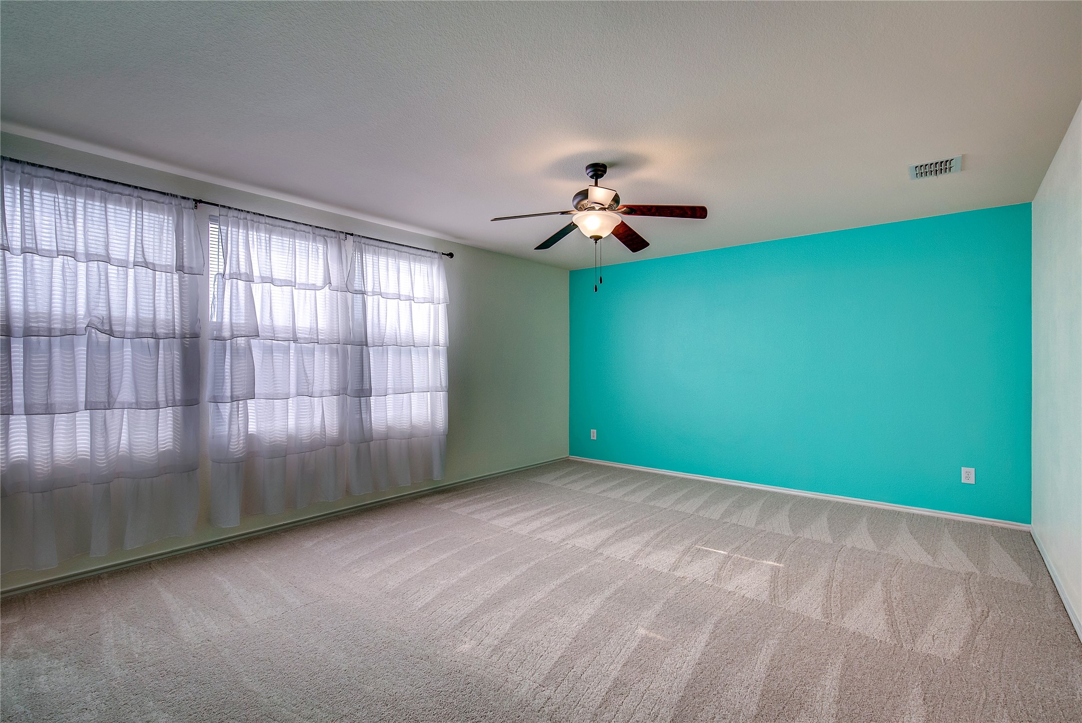 2805 Lake Terrace Drive