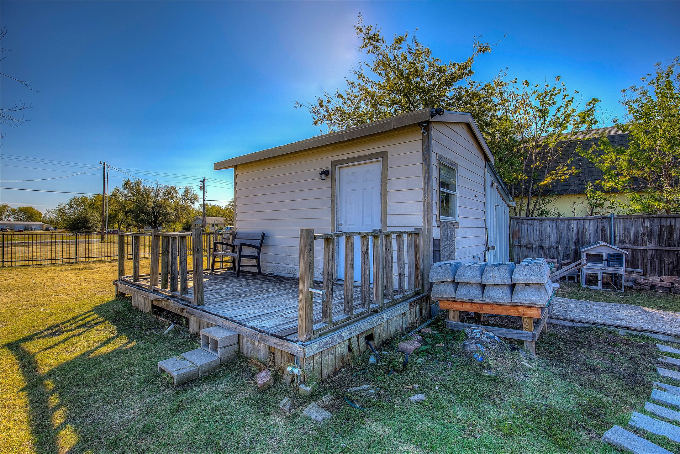 230 County Road 3318