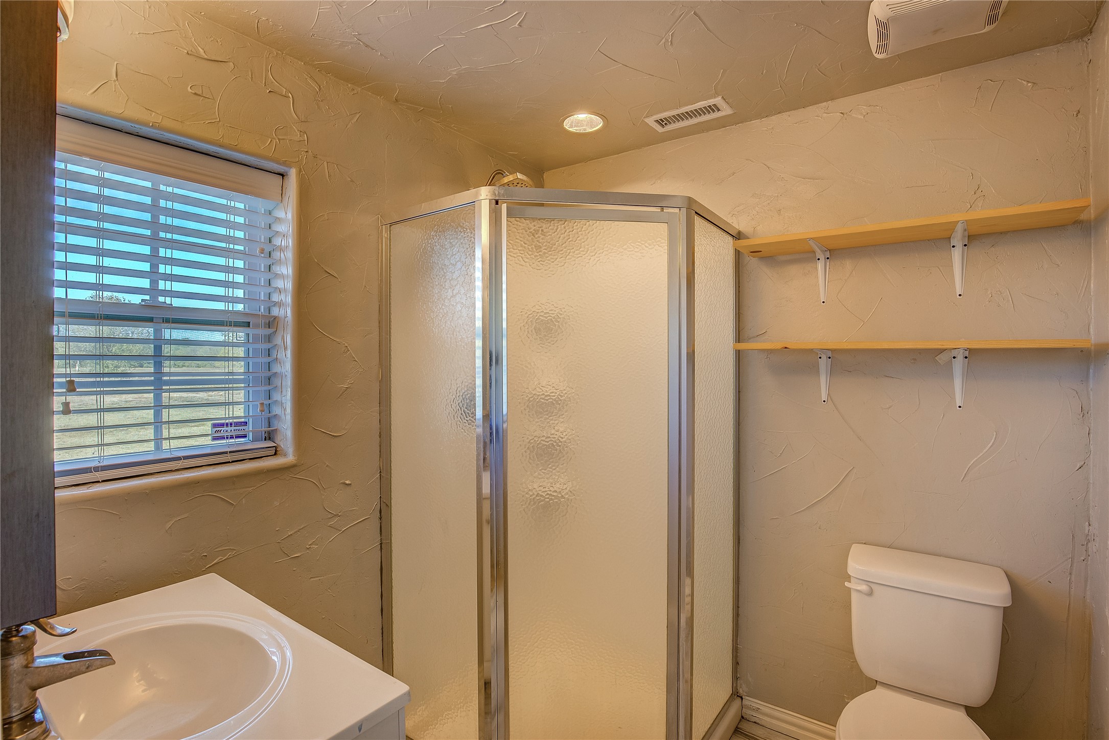 230 County Road 3318