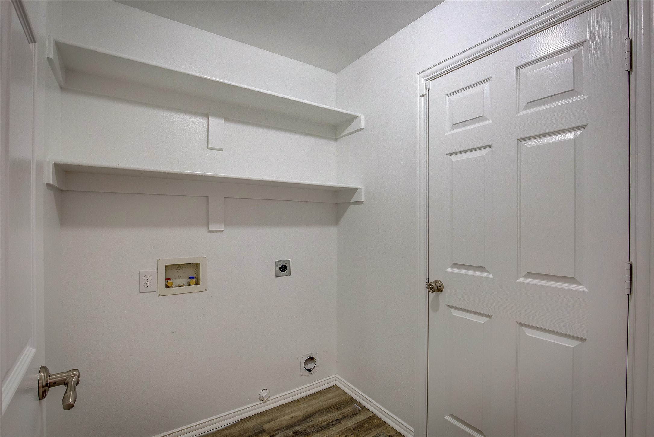 1231 Hillcrest Drive