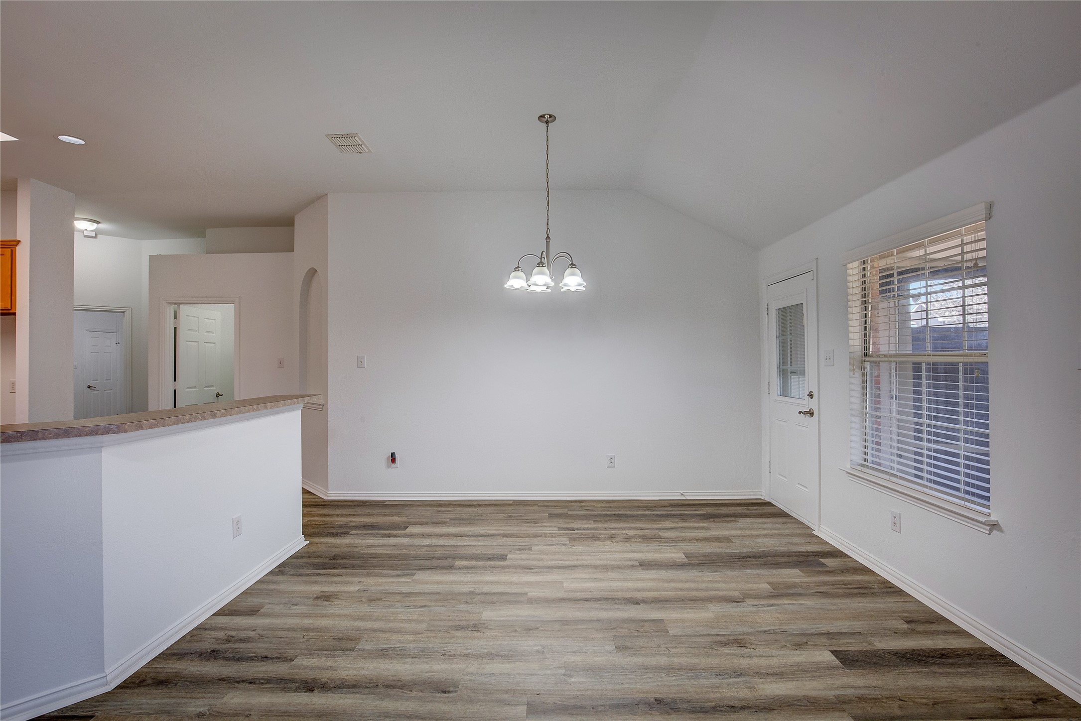 1231 Hillcrest Drive