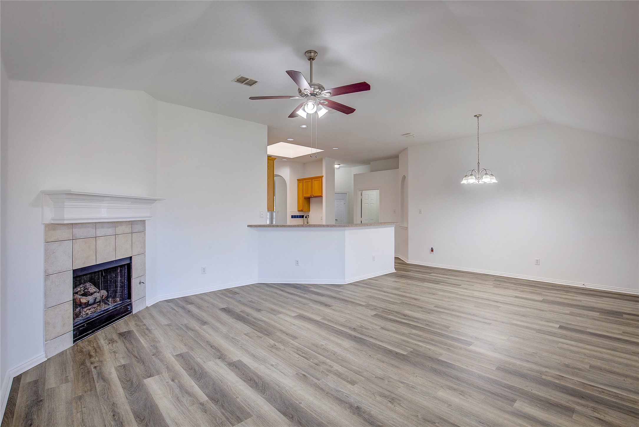 1231 Hillcrest Drive