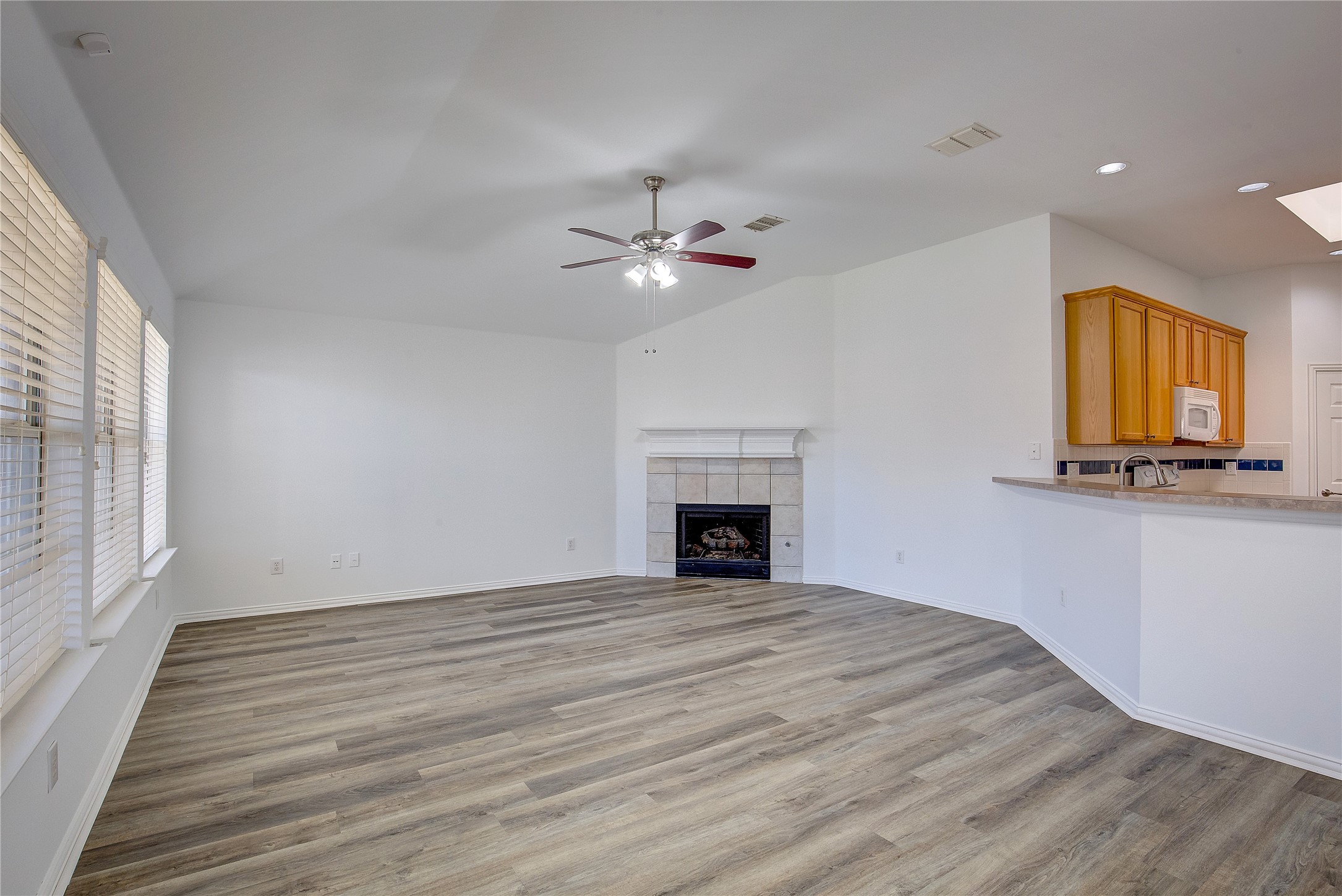 1231 Hillcrest Drive