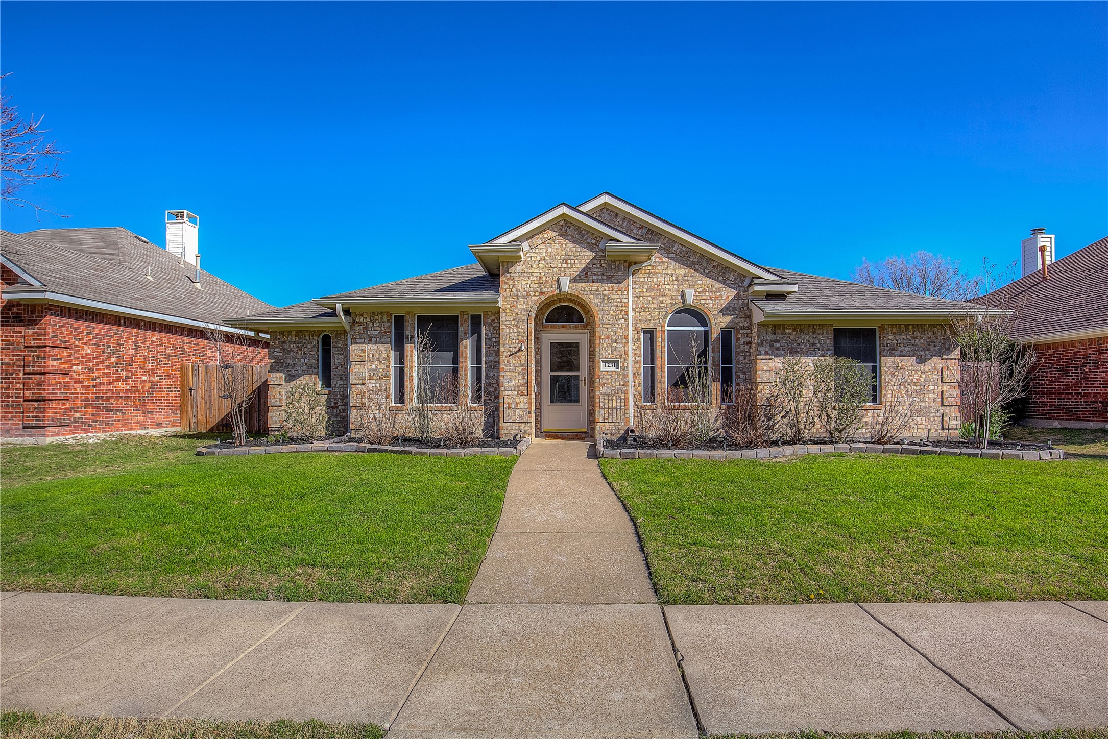 1231 Hillcrest Drive