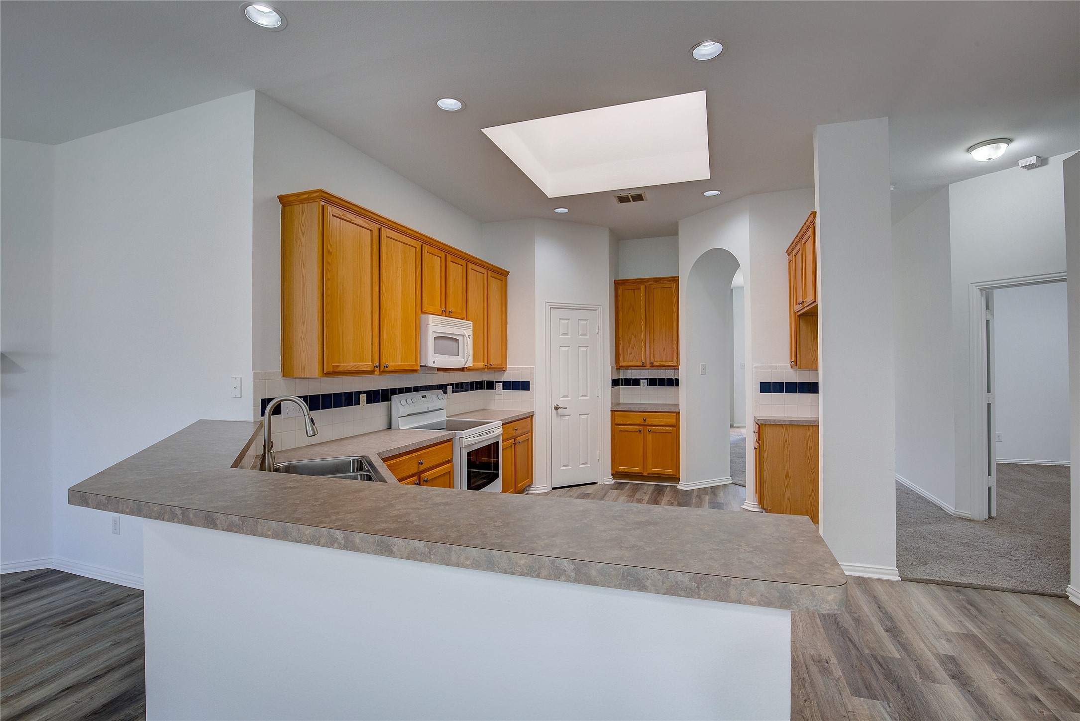 1231 Hillcrest Drive