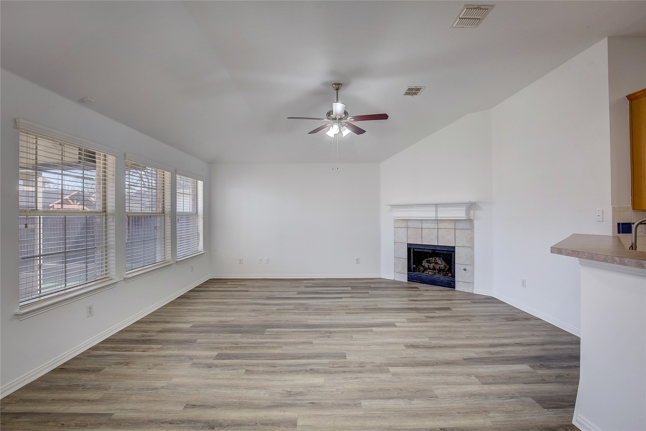 1231 Hillcrest Drive