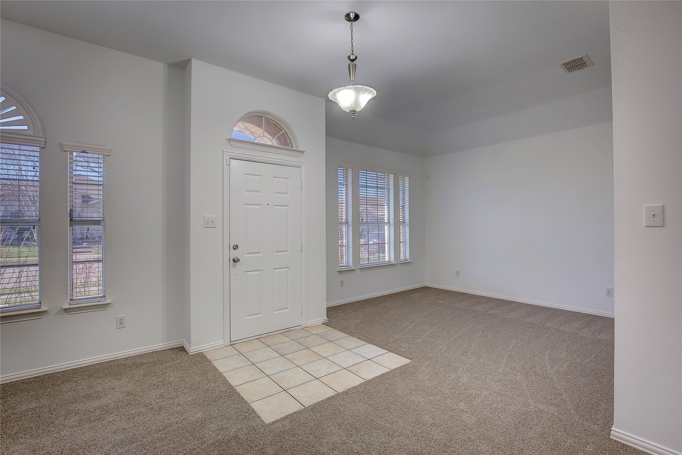 1231 Hillcrest Drive