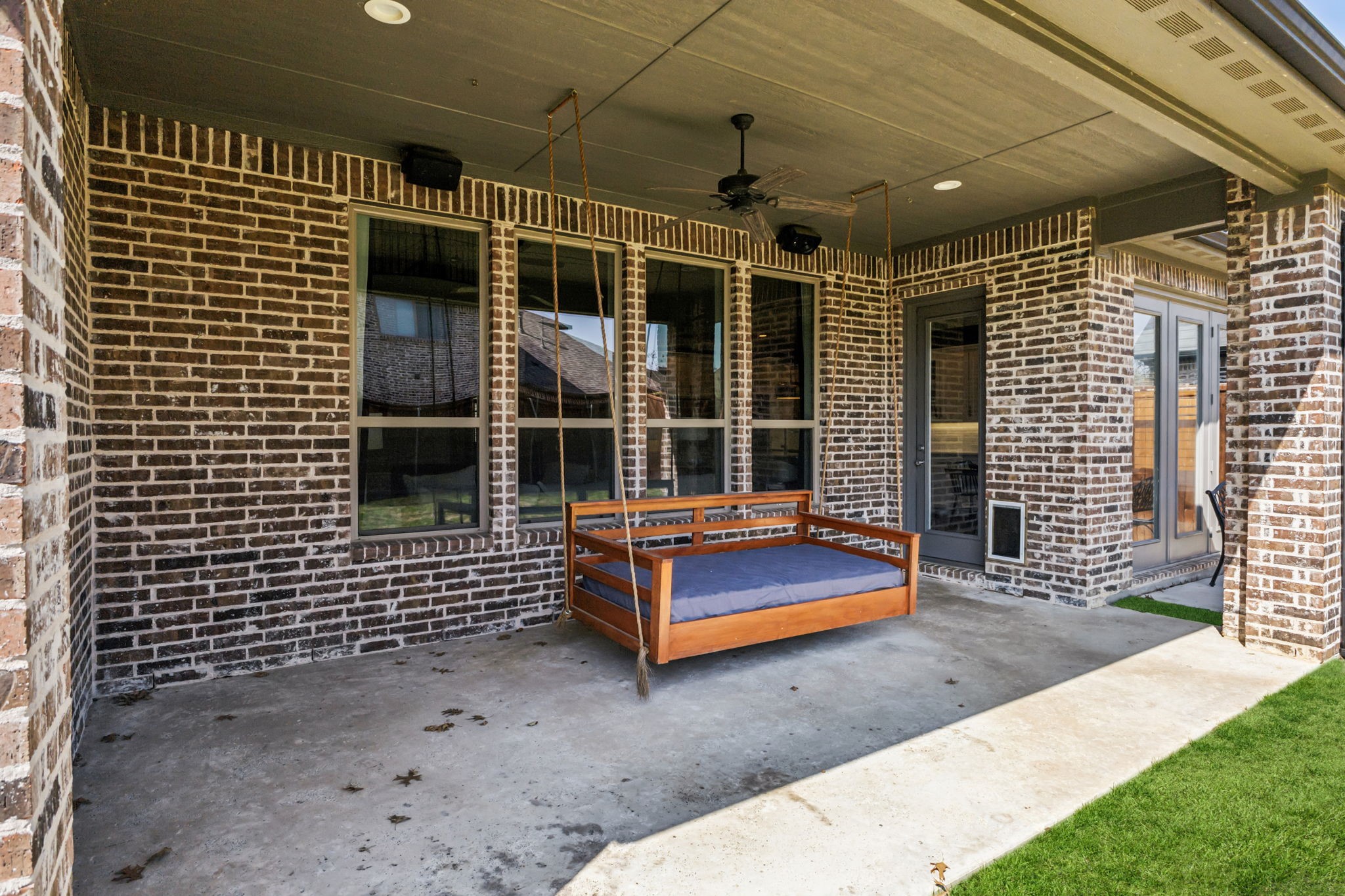 11118 Medallion Lane