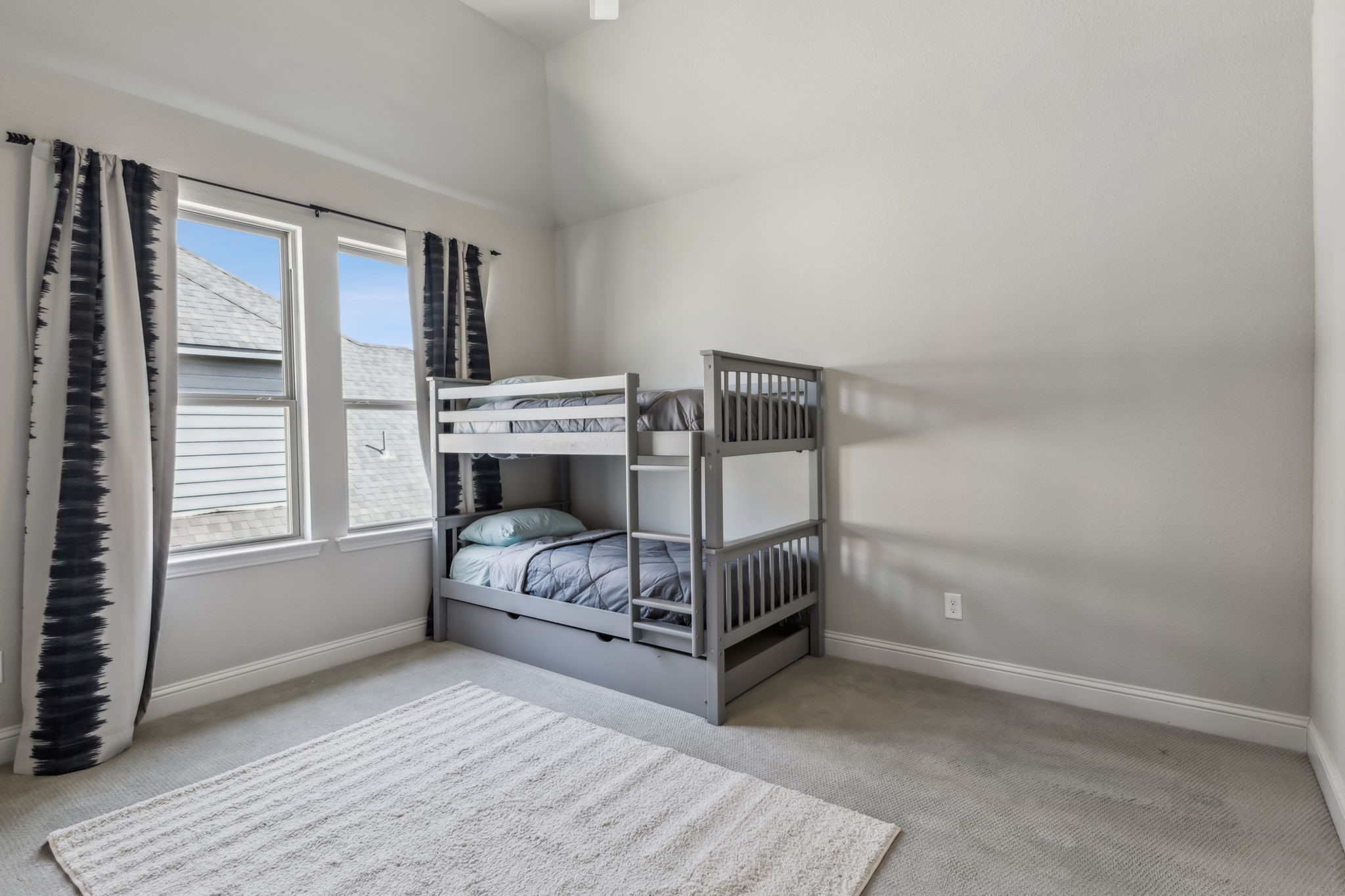 11118 Medallion Lane