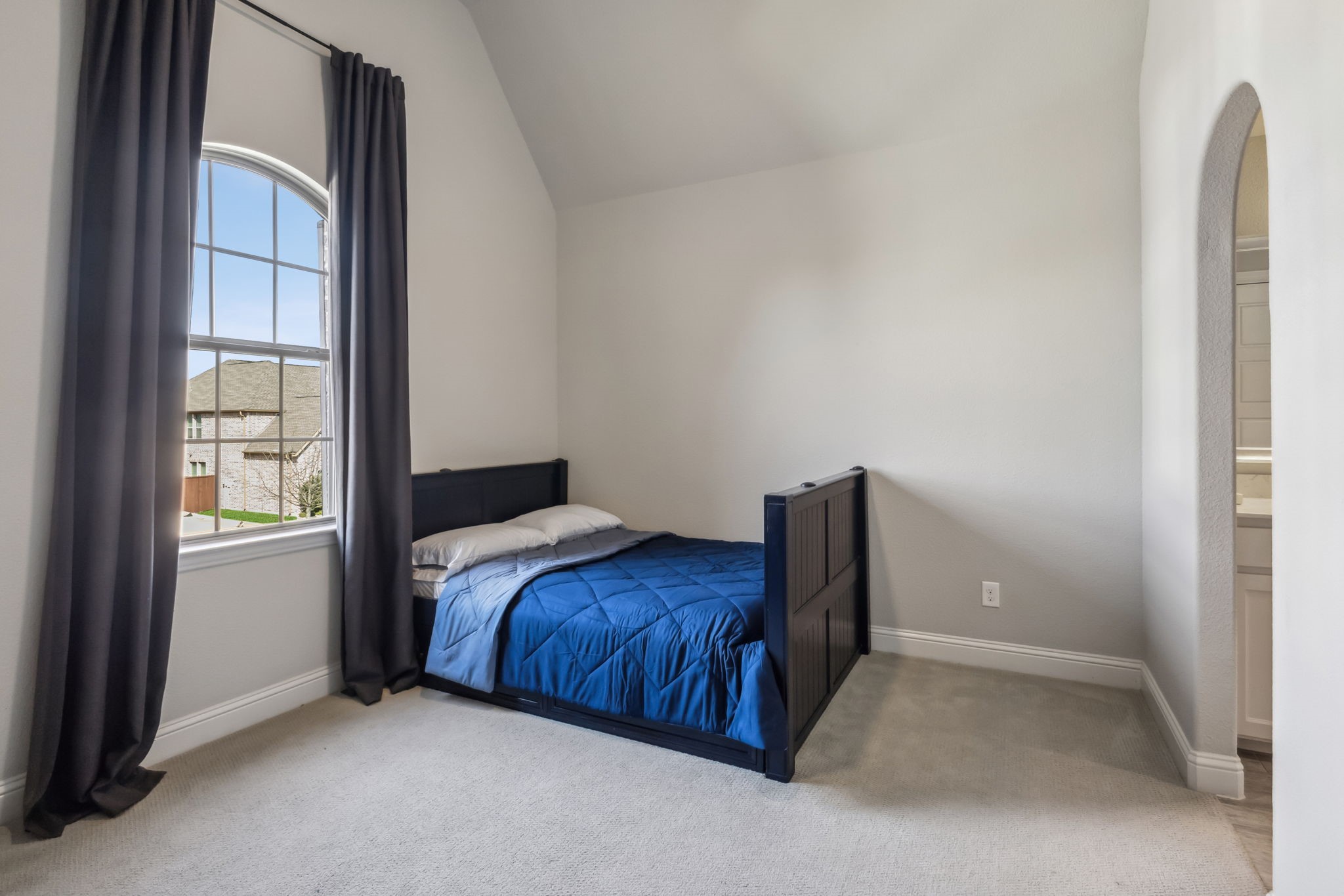 11118 Medallion Lane