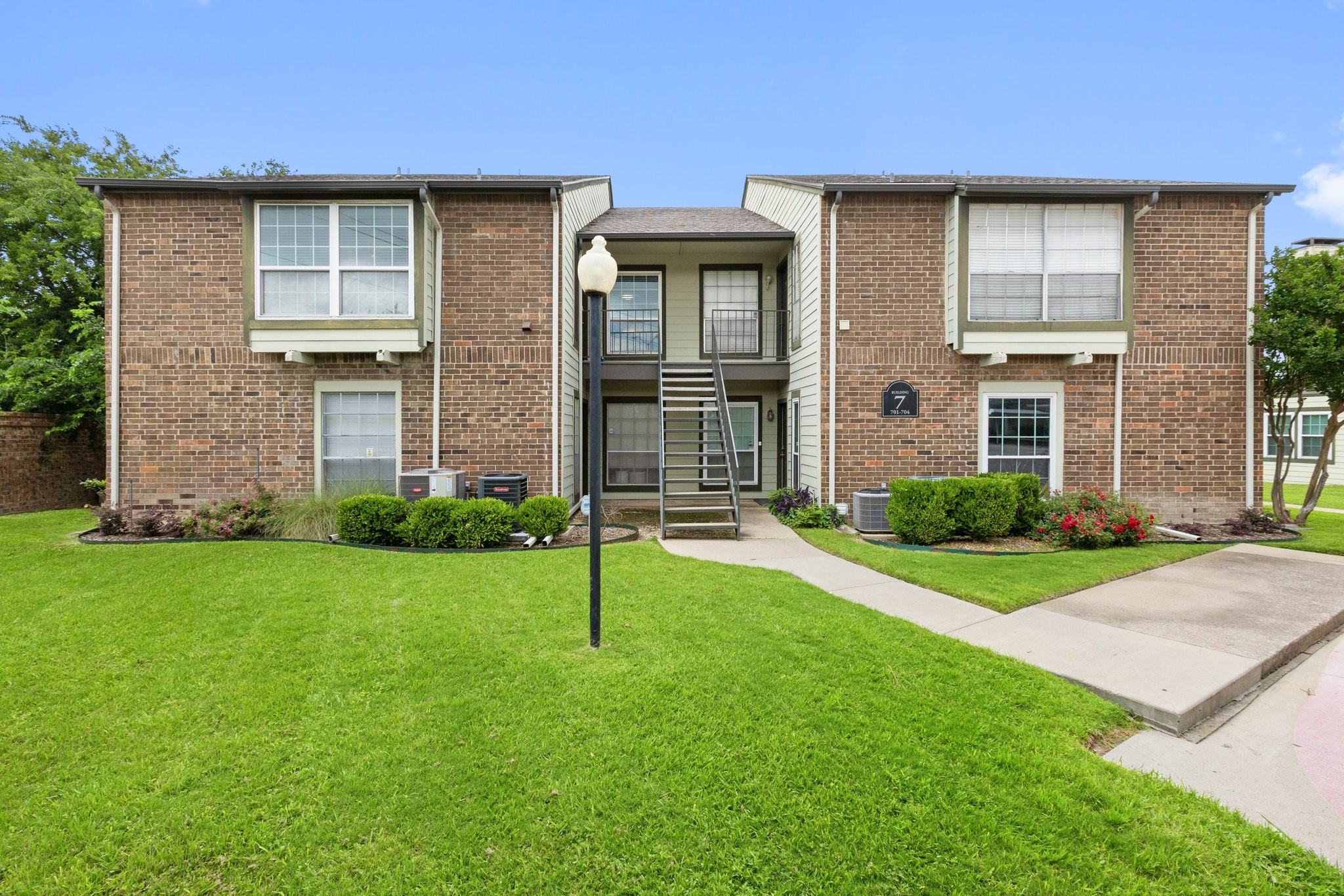 5981 Arapaho Road 702