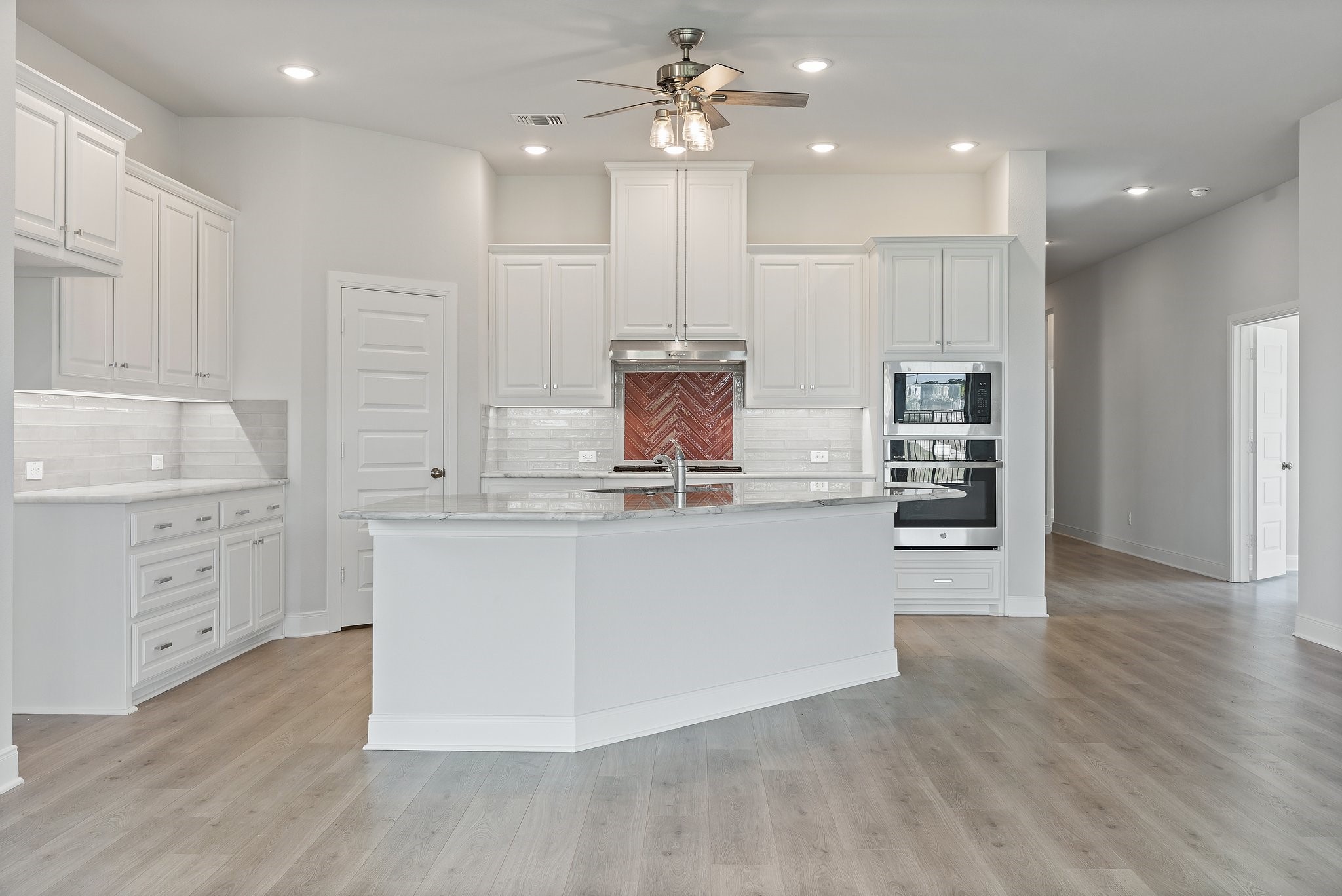 2160 Clear Water Way