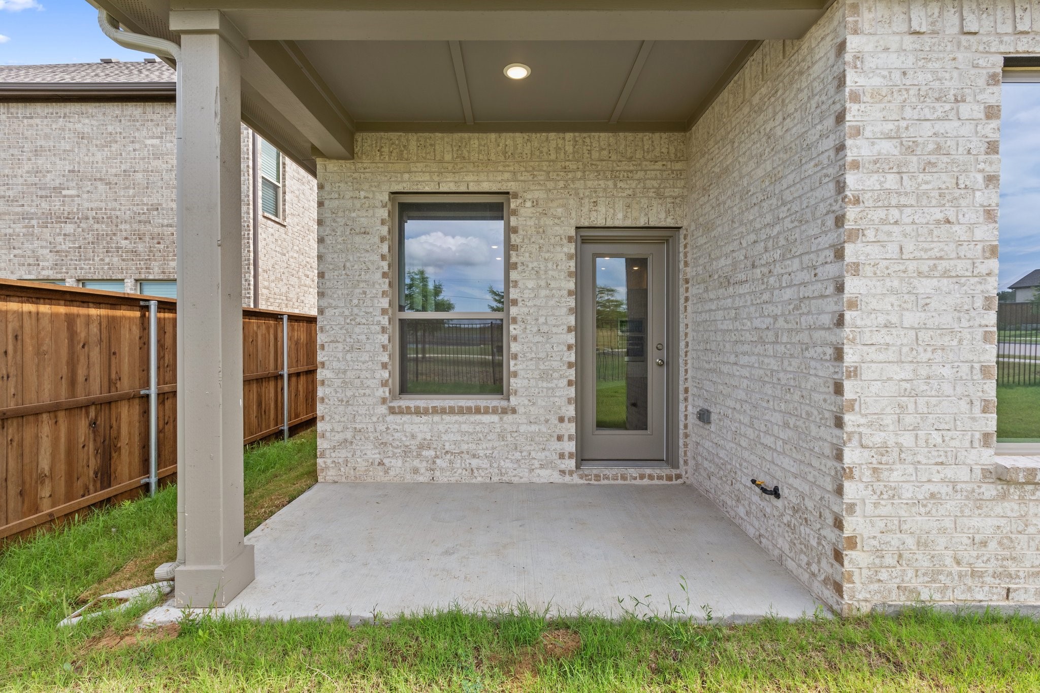 2160 Clear Water Way