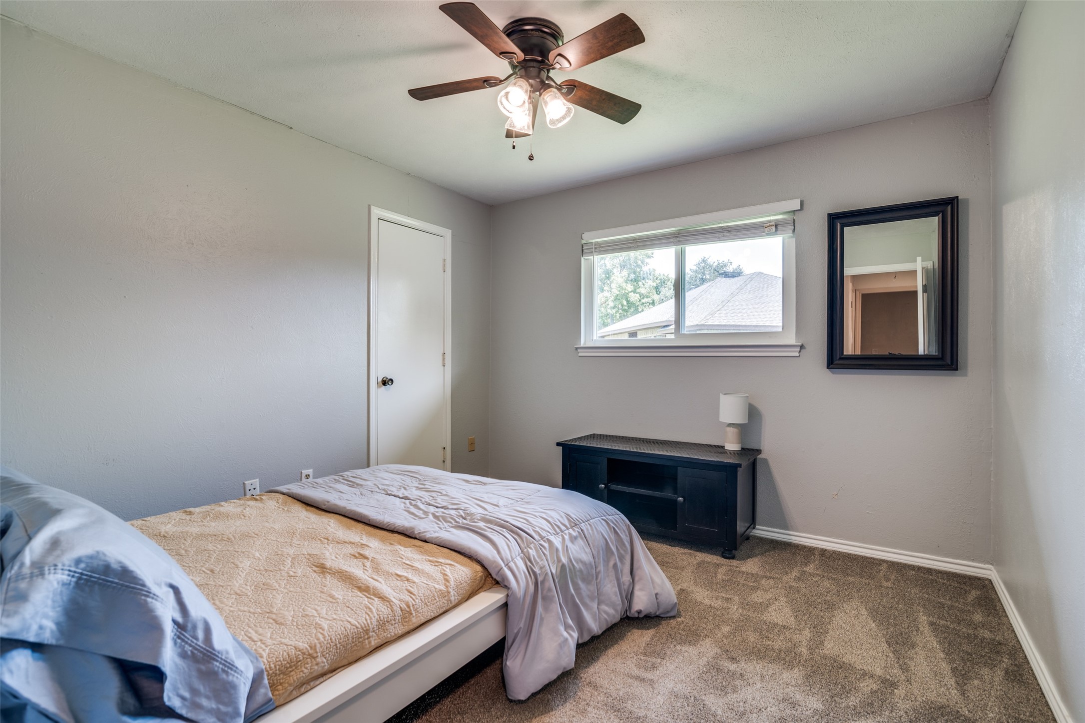 913 Lake Meadows Drive