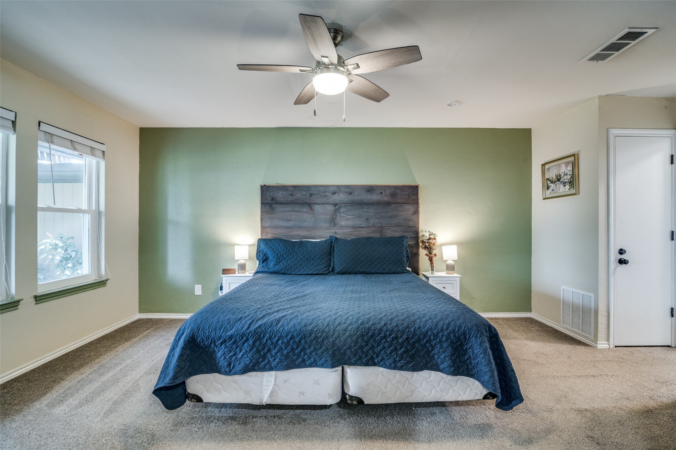 913 Lake Meadows Drive