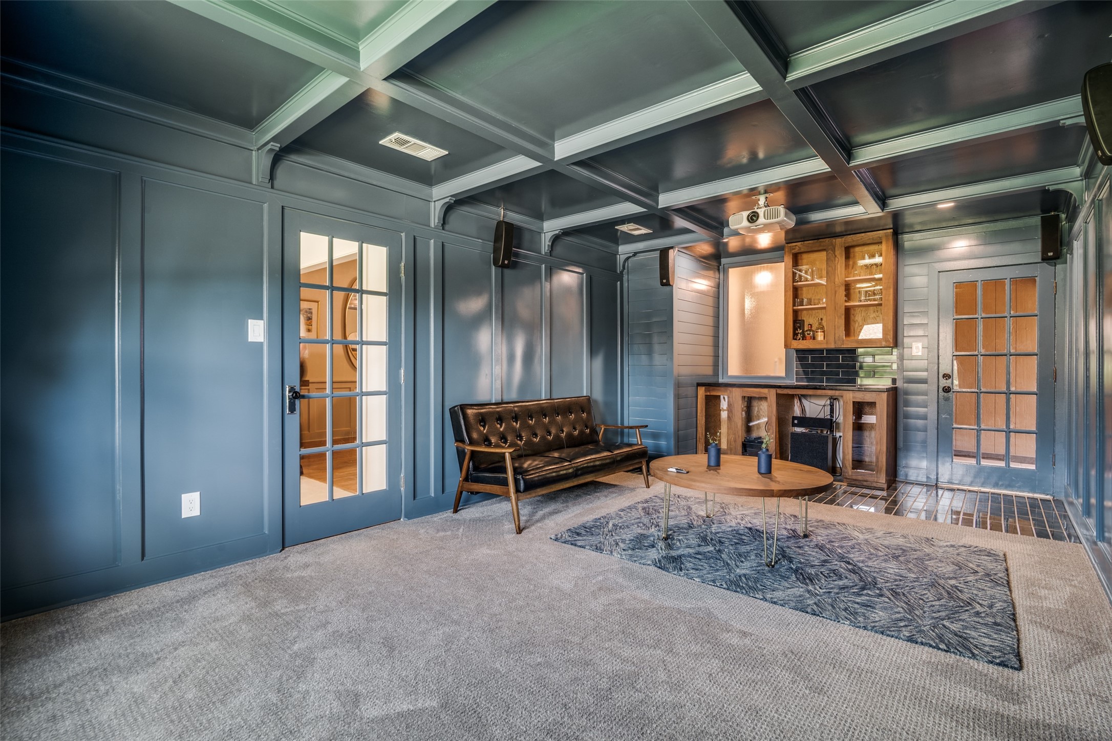 913 Lake Meadows Drive