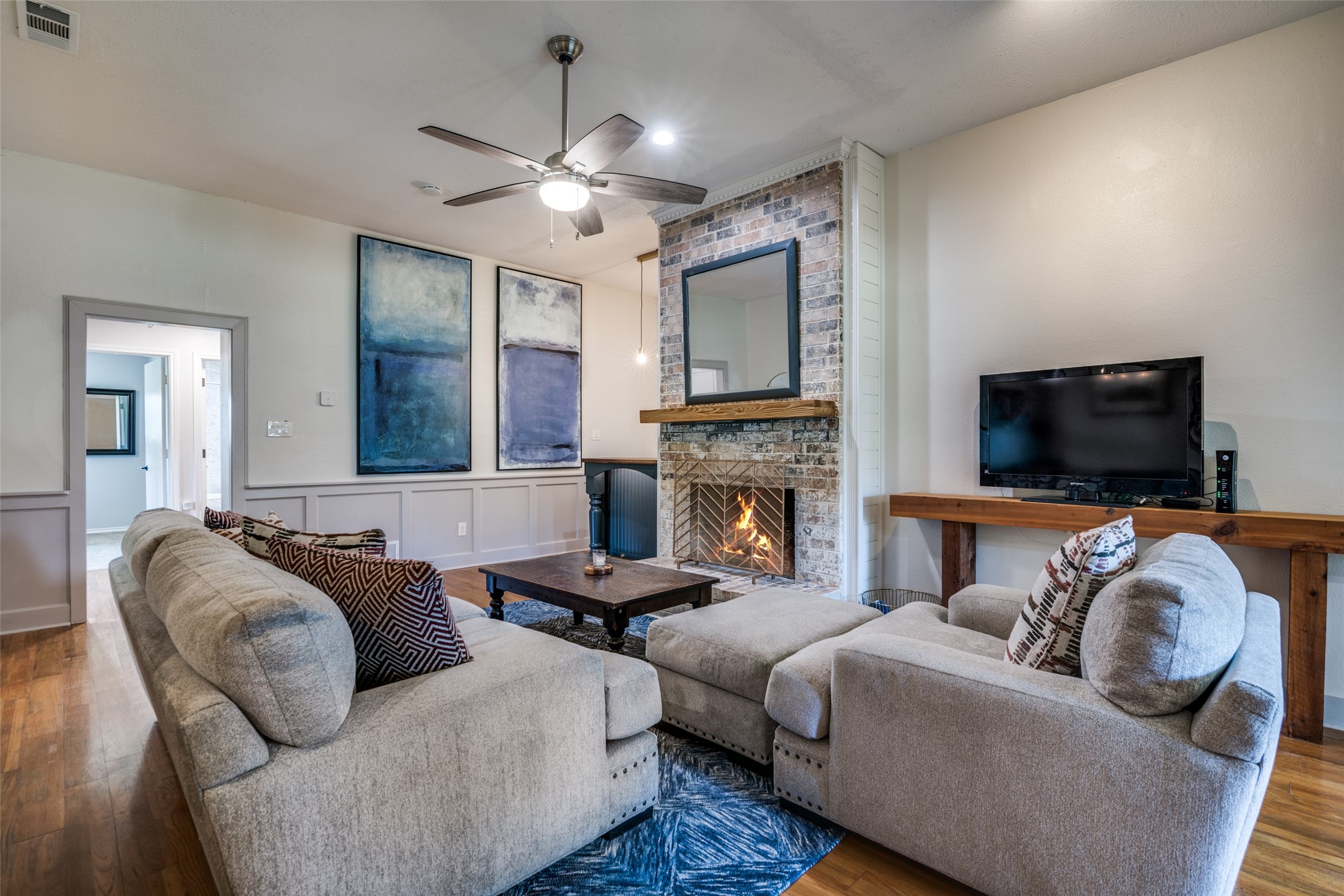 913 Lake Meadows Drive